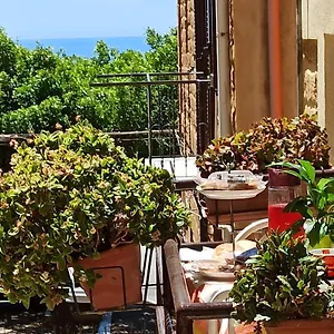 2* Nocleg ze śniadaniem Le 4 Stagioni Sul Viale, Belvedere Di
